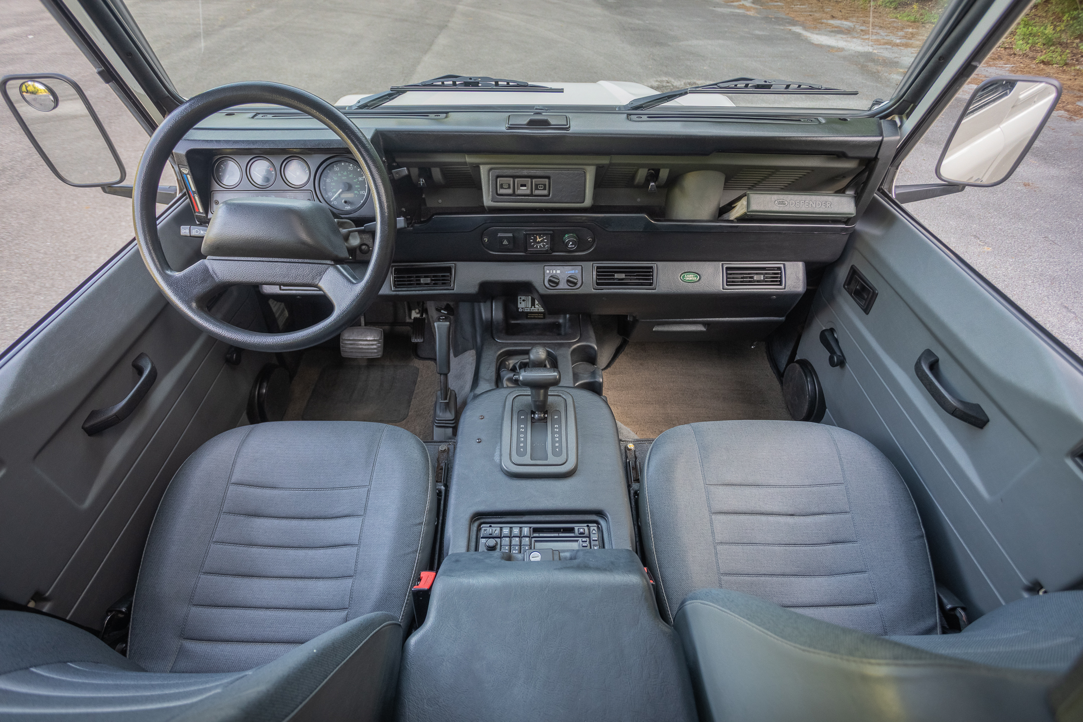 1997 Land Rover Defender Base - Photo 10